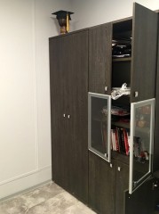 V-613 Шкаф со стеклом в алюминиевом профиле